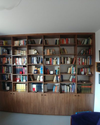 biblioteka na wymiar Warszawa