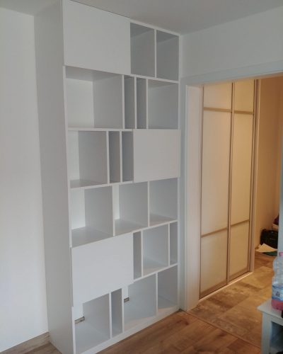 biblioteka na wymiar Warszawa